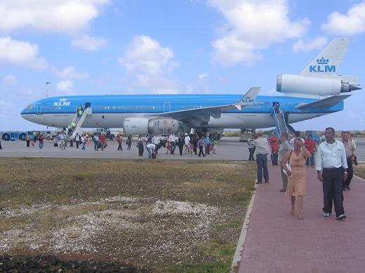 McDonnell Douglas MD-11 en escale  Bonaire